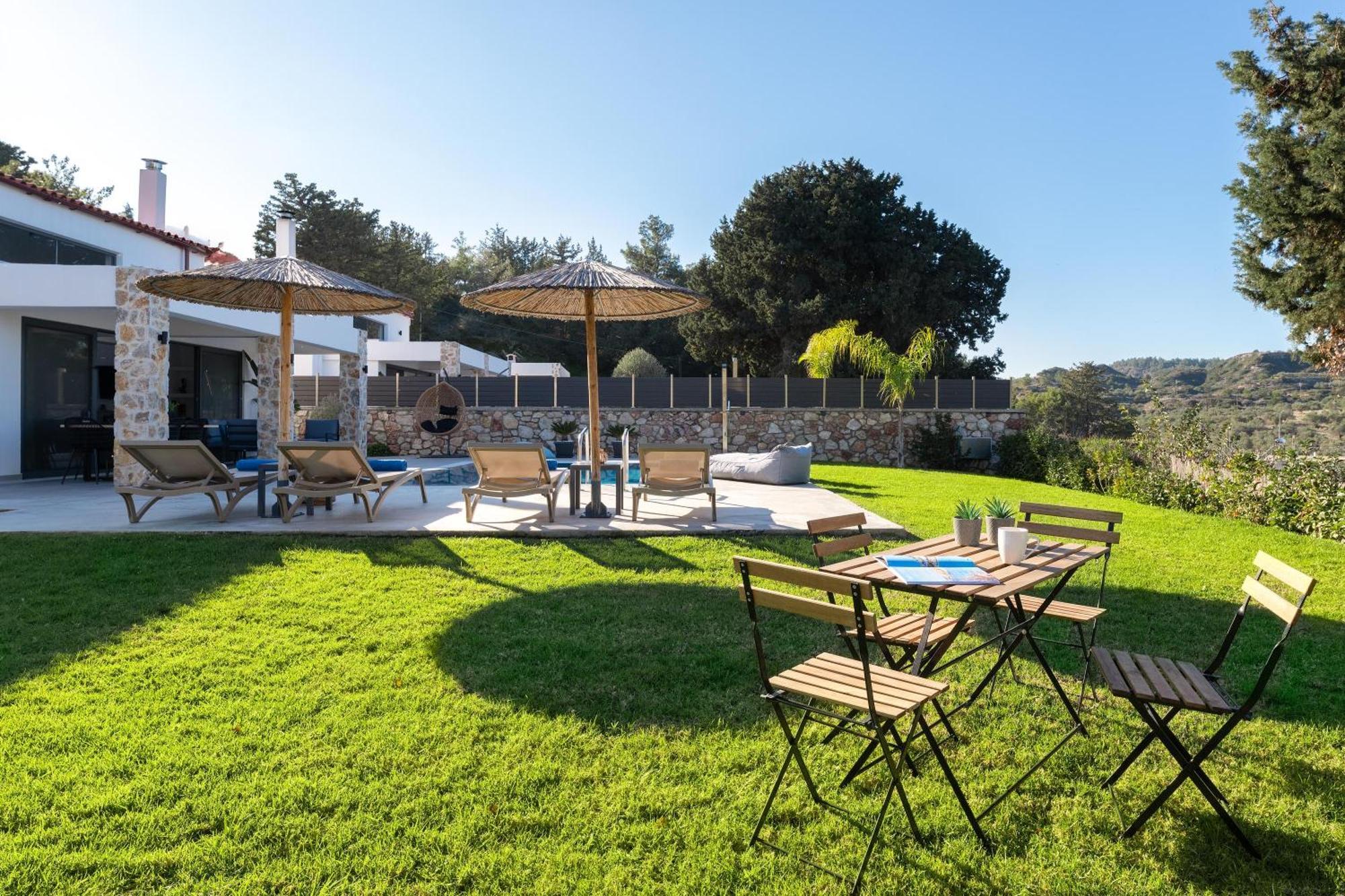 Aiora Luxury Villas Afándu Kültér fotó
